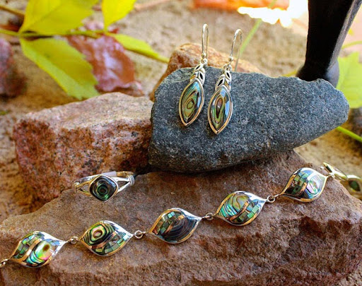 Jewelry Store «All That Glitters», reviews and photos, 2616 W Colorado Ave #18, Colorado Springs, CO 80904, USA