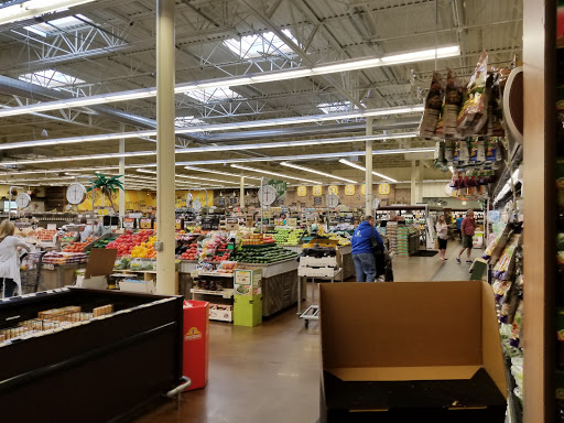 Grocery Store «Fresh Thyme Farmers Market- Town & Country», reviews and photos, 13957 Manchester Rd, Ballwin, MO 63011, USA