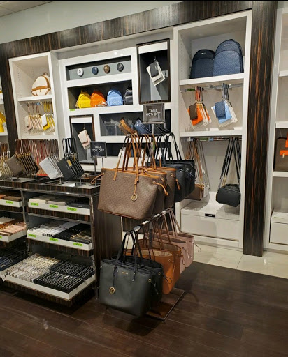 Fashion Accessories Store «Michael Kors», reviews and photos, 1800 Sawgrass Mills Cir #2630, Sunrise, FL 33323, USA