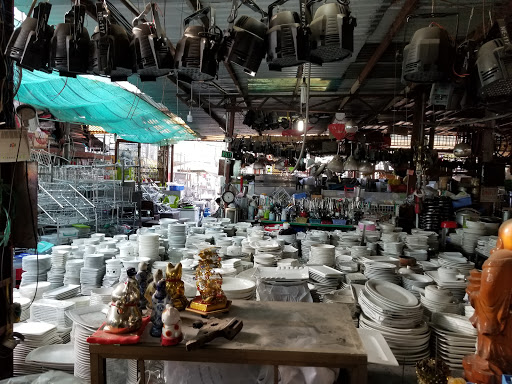 Minh Chien Second-hand Market