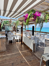 Atmosphère du Restaurant Le Mombasa Beach à Villeneuve-Loubet - n°1