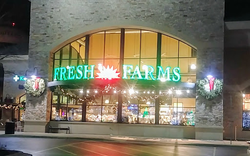 Grocery Store «Fresh Farms», reviews and photos, 20 S Milwaukee Ave, Wheeling, IL 60090, USA