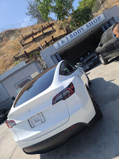 Auto Body Shop «J & J Body Shop», reviews and photos, 837 N Pacific Ave, San Pedro, CA 90731, USA