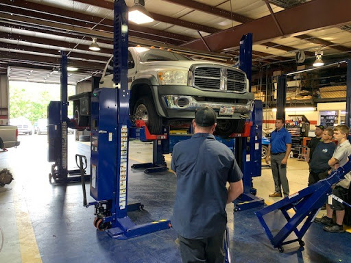 Jeep Dealer «Marlow Motor Company», reviews and photos, 707 N Commerce Ave, Front Royal, VA 22630, USA