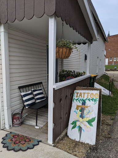 Tattoo Shop «Art & Soul Tattoo And Gallery», reviews and photos, 412 2nd St, New Glarus, WI 53574, USA