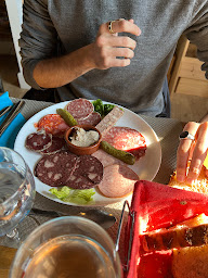 Photo n°95 de Restaurant L’École des gourmands à Moulin-Neuf ()