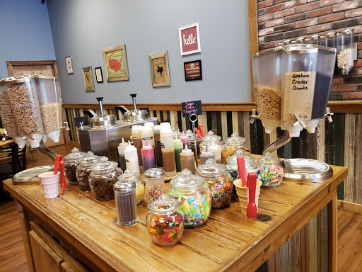 Frozen Yogurt Shop «Front Porch», reviews and photos, 3107 S Interstate 35 #770, Round Rock, TX 78664, USA