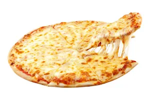 Delicious pizza town image