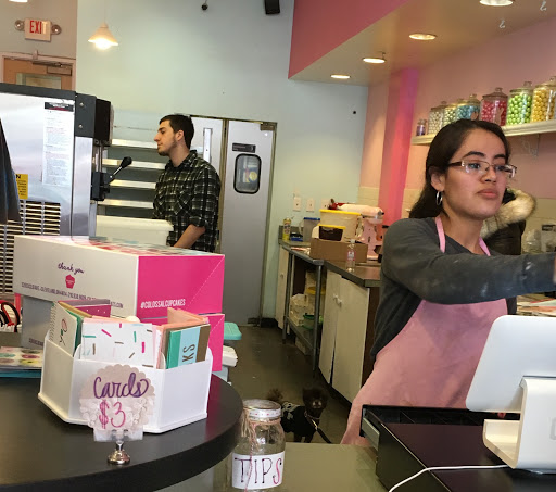 Bakery «Colossal Cupcakes», reviews and photos, 528 Euclid Ave, Cleveland, OH 44114, USA