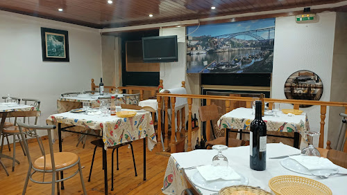 Restaurante Barrete Encarnado Porto