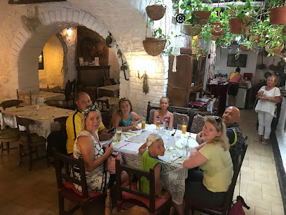 Restaurant DINO,S - Carrer de Sant Telm, 28, 17320 Tossa de Mar, Girona, Spain