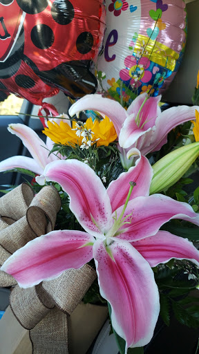 Florist «The Flower Shop», reviews and photos, 10530 Magnolia Ave, Riverside, CA 92505, USA