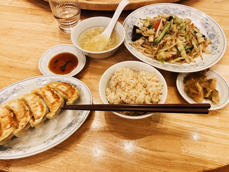 ぎょうざの満洲 JR京橋駅店