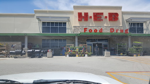 Grocery Store «H-E-B Grocery», reviews and photos, 215 River Ranch Rd, Kingsland, TX 78639, USA