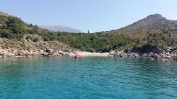 Bigovica beach'in fotoğrafı küçük koy ile birlikte