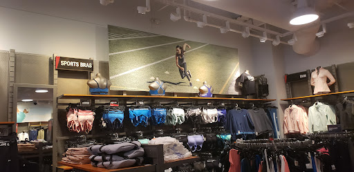Clothing Store «Under Armour Factory House», reviews and photos, 3026 Outlet Dr, Edinburgh, IN 46124, USA