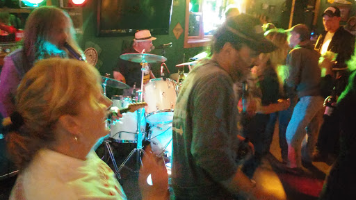 Golf Course «Irish Greens Golf Club & Restaurant», reviews and photos, 2946 Logtown Rd, Oconto, WI 54153, USA