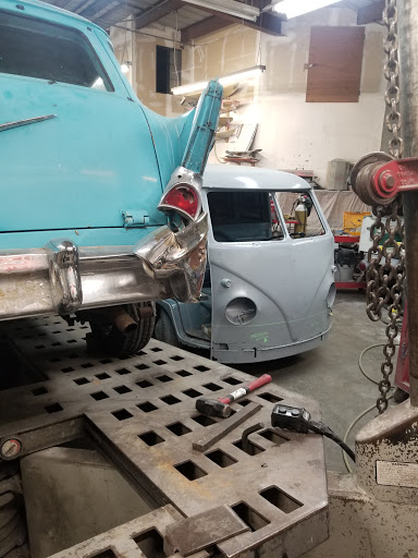 Auto Body Shop «AA Auto Collision Center», reviews and photos, 1240 Thompson Ave, Santa Cruz, CA 95062, USA