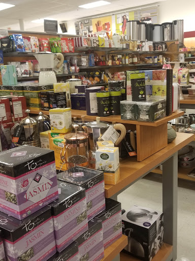 Department Store «T.J. Maxx», reviews and photos, 444 State Rd, North Dartmouth, MA 02747, USA