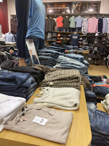 Clothing Store «Buckle», reviews and photos, 2529 Main St #166, Union Gap, WA 98903, USA