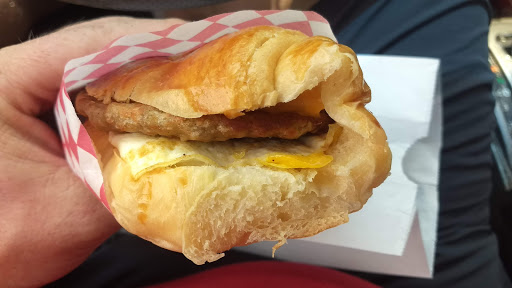 Donut Shop «Daylight Donuts», reviews and photos, 4030 J.F.K. Blvd, North Little Rock, AR 72116, USA