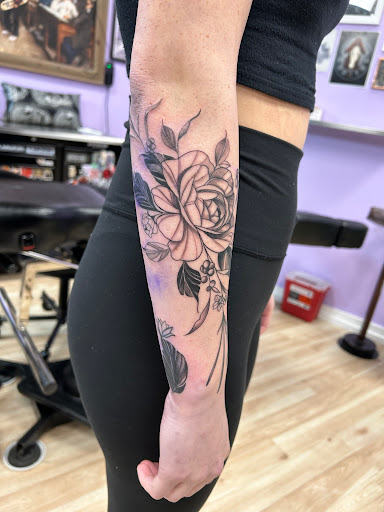 Explore mens dark tattoo ideas, creative tattoo ideas in Arlington, available at Urbans Tattoo & Piercing Studio