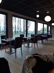 Photo n°38 de Entrepotes à Burnhaupt-le-Bas ()