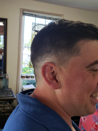 Barber Shop «Troutdale Barber Shop», reviews and photos, 146 Buxton Rd, Troutdale, OR 97060, USA