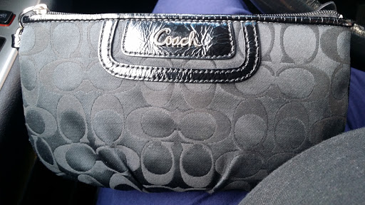 Thrift Store «Village Discount Outlet Store 12», reviews and photos, 4635 N Elston Ave, Chicago, IL 60630, USA