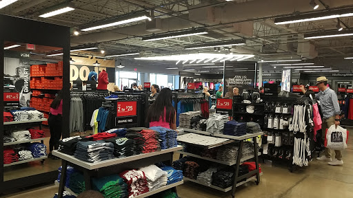 Sporting Goods Store «Nike Factory Store», reviews and photos, 1 Outlet Blvd #600, Wrentham, MA 02093, USA