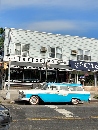 Tattoo Shop «rose tattoo parlour», reviews and photos, 382 Graham Ave, Brooklyn, NY 11211, USA