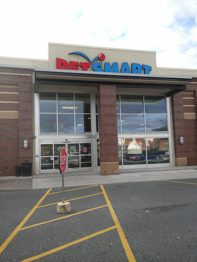 Pet Supply Store «PetSmart», reviews and photos, 2122 N 2nd St, Millville, NJ 08332, USA