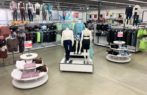 Clothing Store «Old Navy», reviews and photos, 90 Pleasant Valley St, Methuen, MA 01844, USA