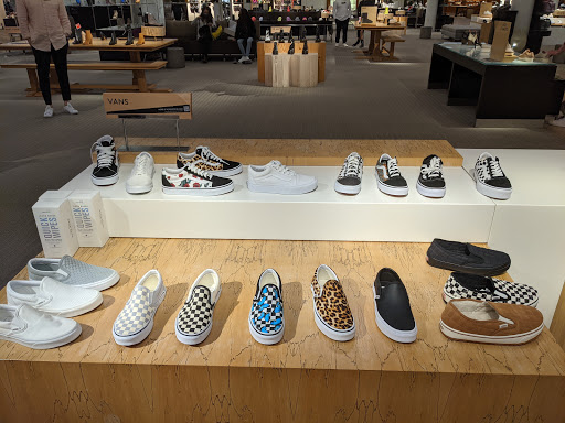 Department Store «Nordstrom», reviews and photos, 800 Spectrum Center Dr, Irvine, CA 92618, USA