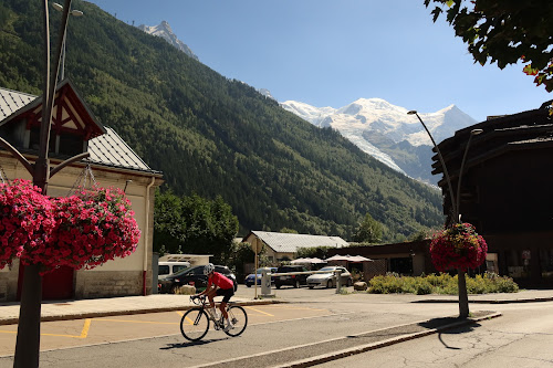 attractions Place du Poilu Chamonix-Mont-Blanc