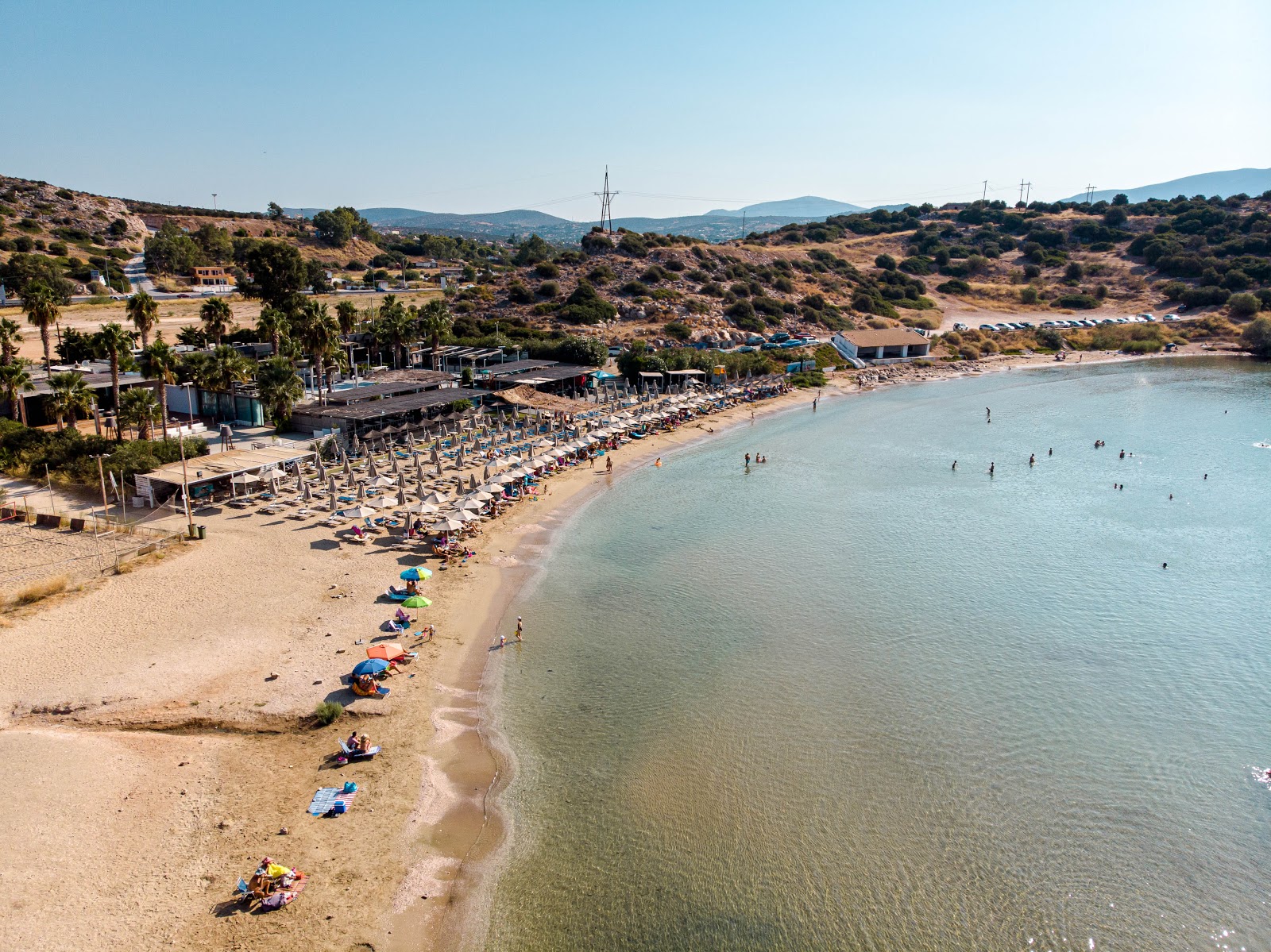 Photo de Lomvarda beach avec baie spacieuse