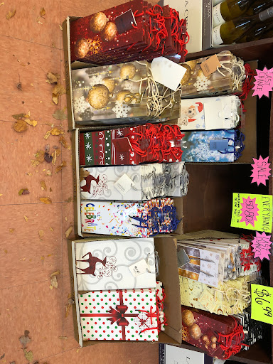 Wine Store «Bear Valley Wine & Liquor», reviews and photos, 3100 S Sheridan Blvd # F, Denver, CO 80227, USA