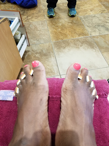 Shopping Mall «Frederick Shopping Center», reviews and photos, 1305 W 7th St, Frederick, MD 21702, USA