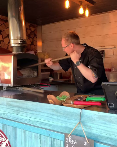 Reviews of Wood Fired Pizza Shack - Mobile Pizza Oven Catering in Leicester - Pizza