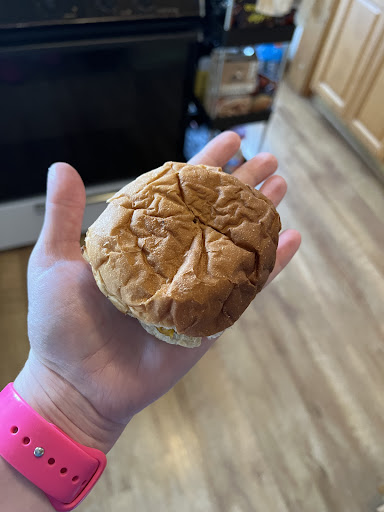 American Restaurant «Swensons (North Akron) Drive-In Restaurants», reviews and photos, 658 E Cuyahoga Falls Ave, Akron, OH 44310, USA