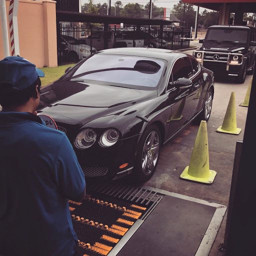 Car Wash «swish car wash & dog wash», reviews and photos, 9235 Westheimer Rd, Houston, TX 77063, USA