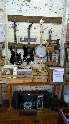 Antique Furniture Store «Jarfly Antique Market», reviews and photos, 47 Railroad Ave, Jefferson, GA 30549, USA