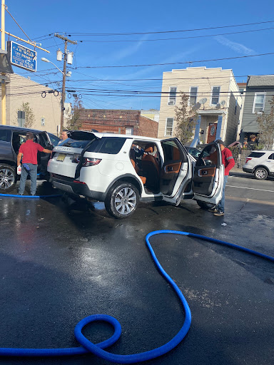 Los Primos Hand Car Wash en Union City