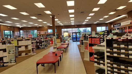 Shoe Store «Famous Footwear», reviews and photos, 5970 Kingstowne Center, Kingstowne, VA 22315, USA