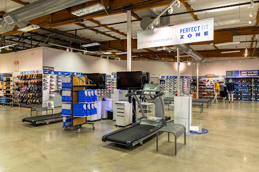 Running Store «Road Runner Sports», reviews and photos, 1125 Industrial Rd d, San Carlos, CA 94070, USA