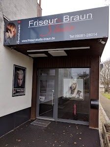 Friseur Studio Braun Johannes-Weinberger-Straße 1, 86720 Nördlingen, Deutschland