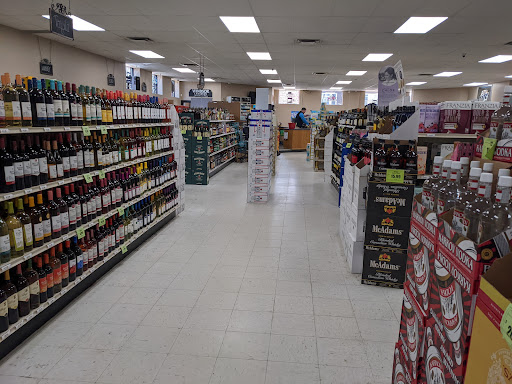 Liquor Store «Lindstrom Liquors», reviews and photos, 12838 Lake Blvd, Lindstrom, MN 55045, USA