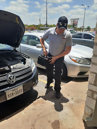 Auto Parts Store «AutoZone», reviews and photos, 300 W Palm Valley Blvd, Round Rock, TX 78664, USA