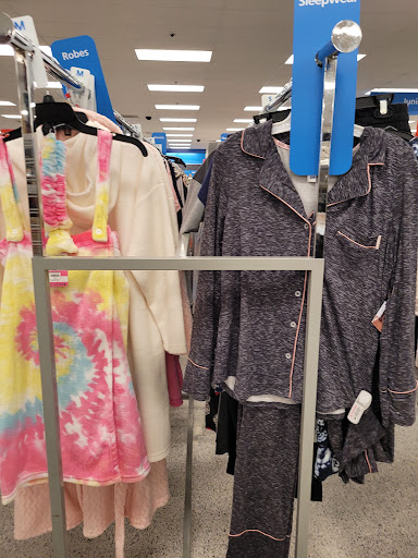 Clothing Store «Ross Dress for Less», reviews and photos, 2005 14th Ave SE, Albany, OR 97322, USA