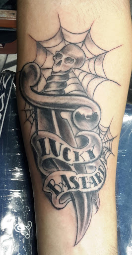 Tattoo Shop «Modern Ink Tattoo & Piercing Studio», reviews and photos, 5818 Imperial Hwy, South Gate, CA 90280, USA